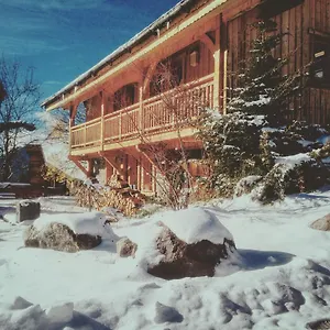 https://ferme-de-montagne.hotels-rhonealpes.com
